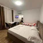 Bujtina Sakollari 3*
