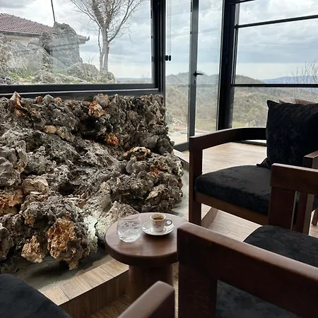 Bujtina Sakollari 3* Polican