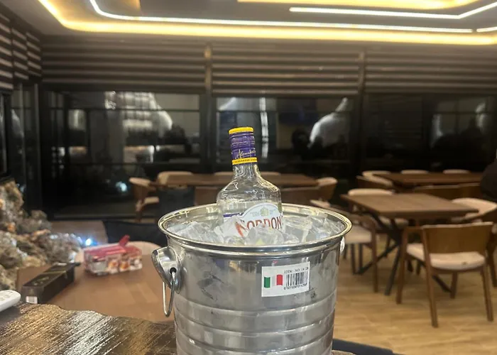 Bujtina Sakollari 3*